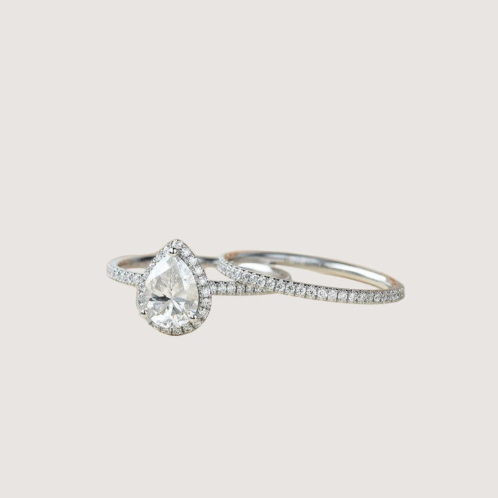 1.5ct Pear Moissanite Classic Halo Ring Set 2pcs
