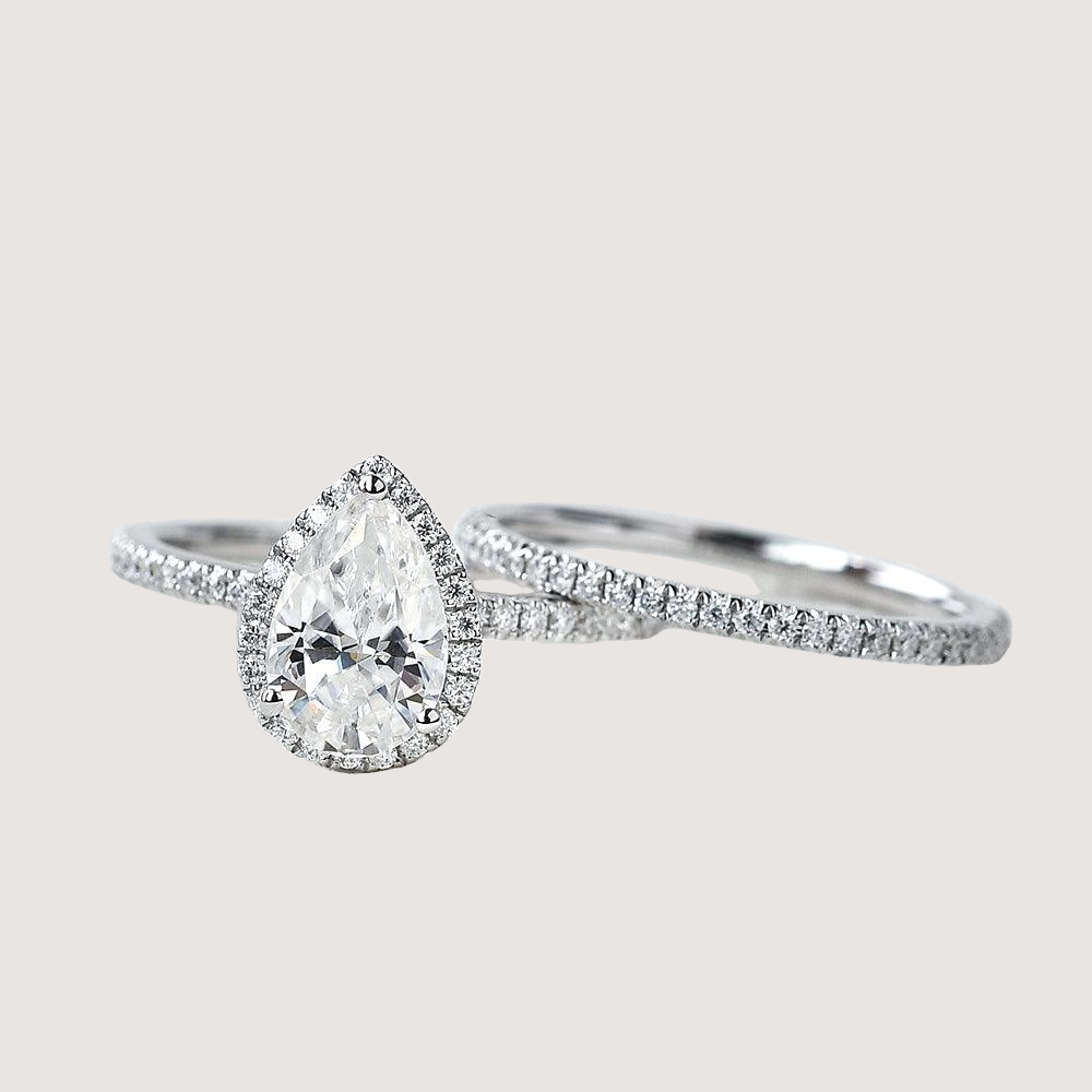 1.5ct Pear Moissanite Classic Halo Ring Set 2pcs