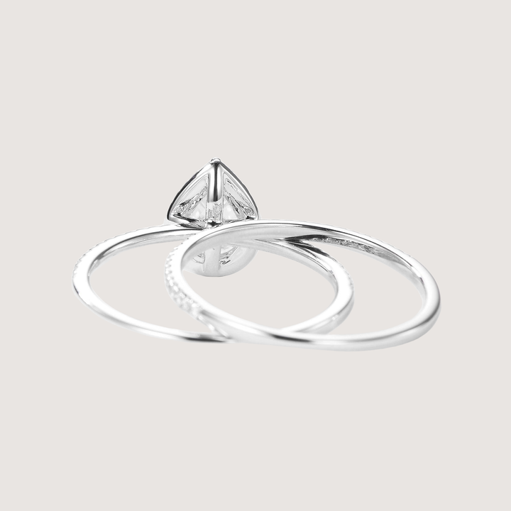 1.5ct Pear Moissanite Classic Halo Ring Set 2pcs